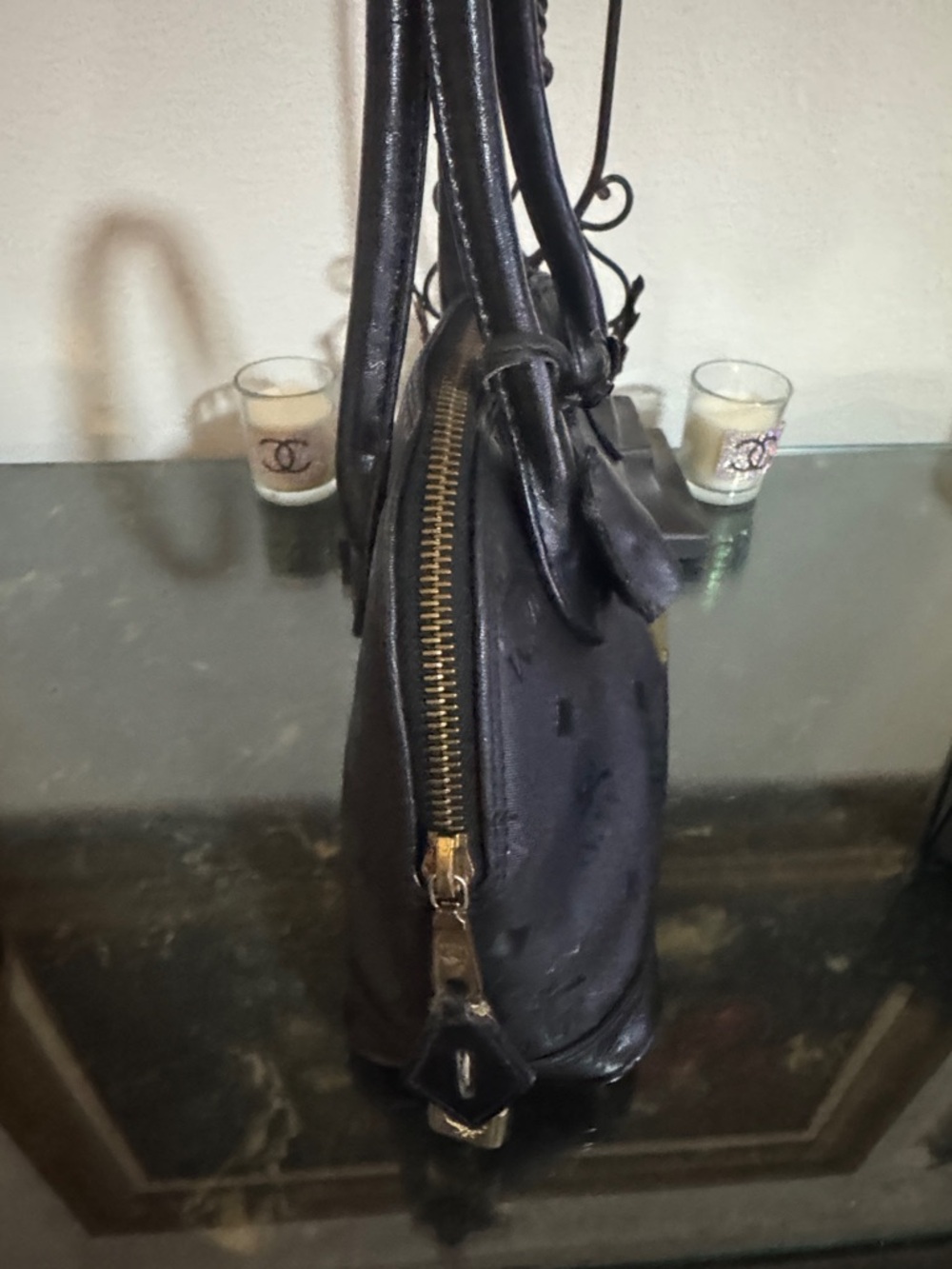 Authentic MCM Visetos Mini Tote handbag with padlock and keys - Picture 14 of 16